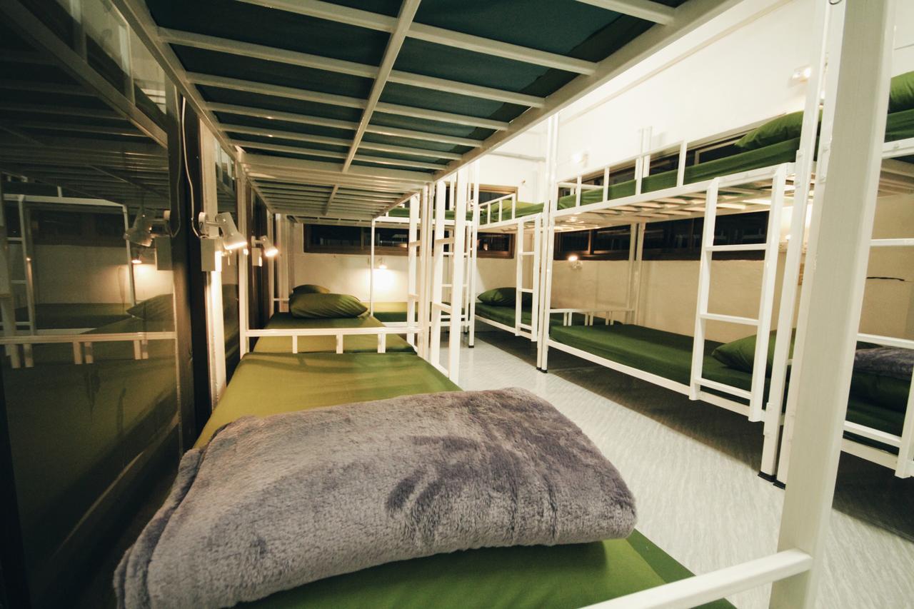 Mint Hostel Bangkok Dış mekan fotoğraf