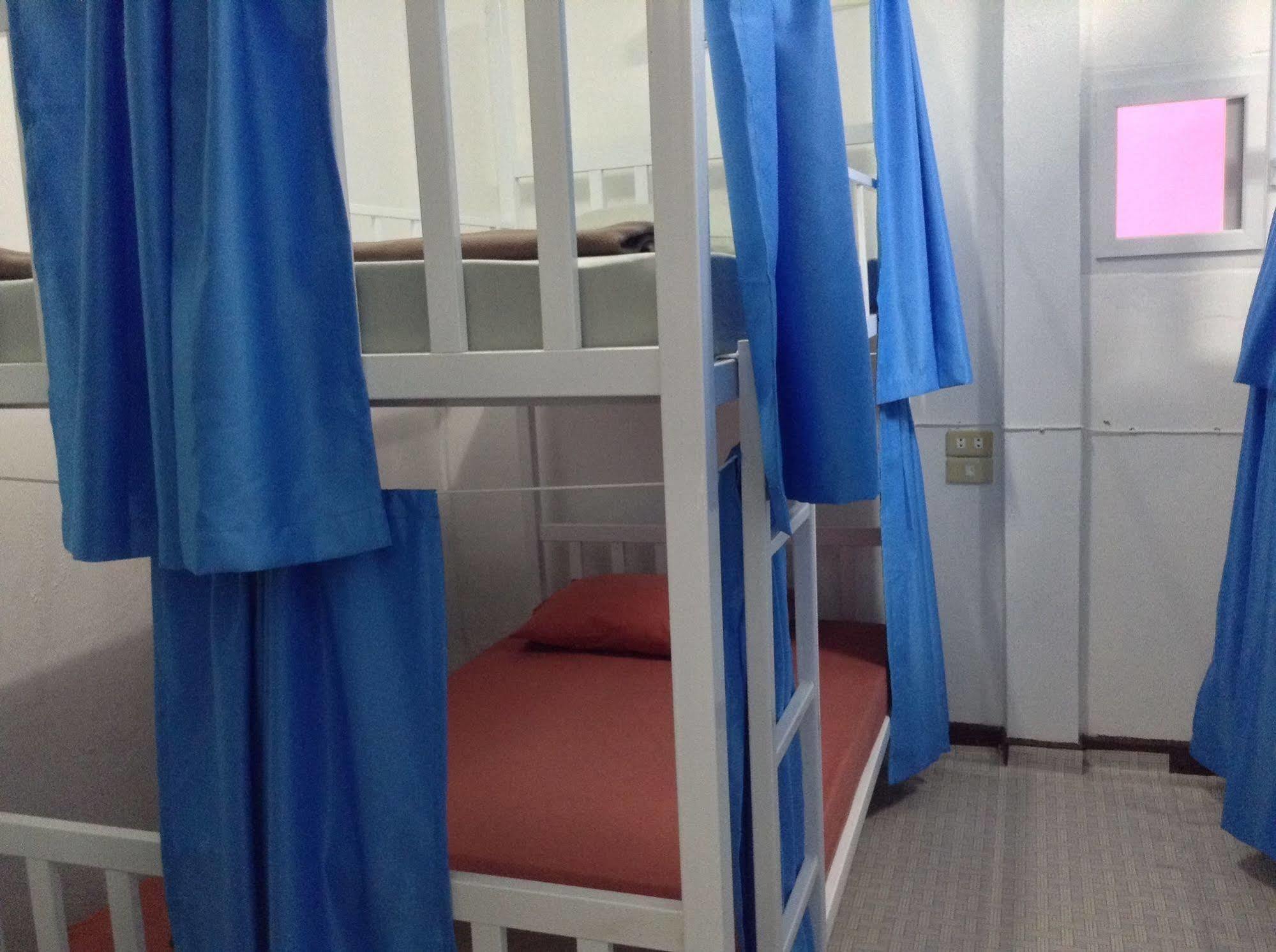 Mint Hostel Bangkok Dış mekan fotoğraf