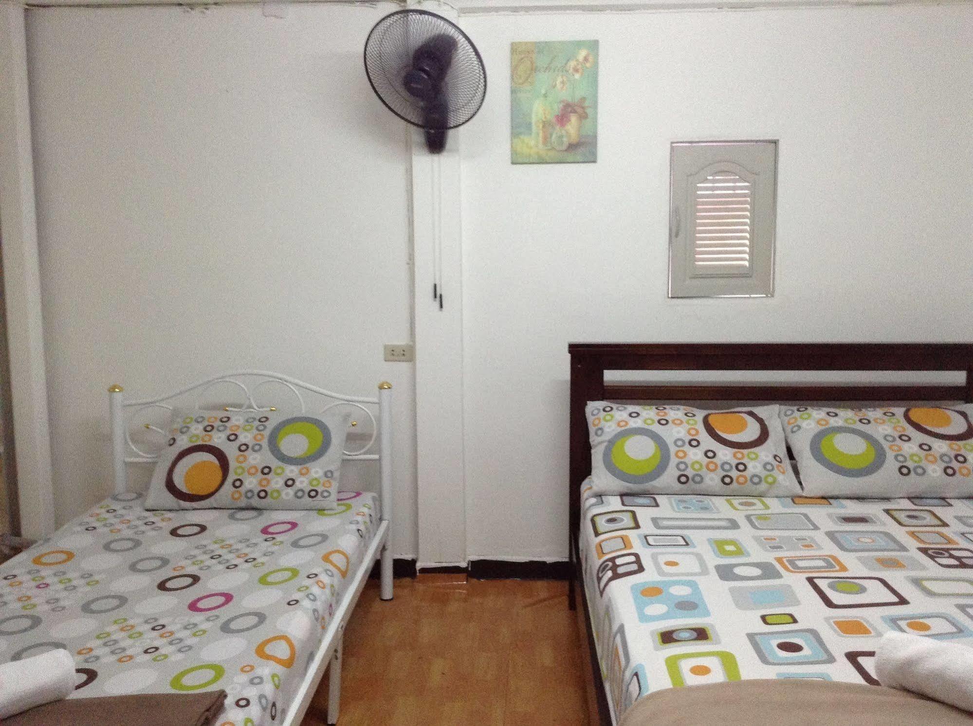 Mint Hostel Bangkok Dış mekan fotoğraf