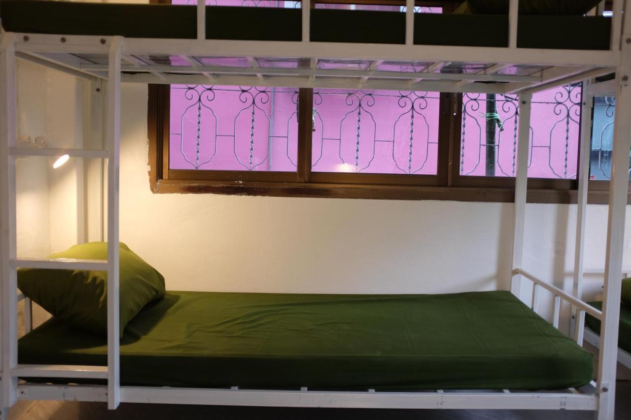 Mint Hostel Bangkok Dış mekan fotoğraf
